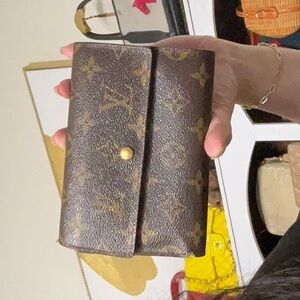 35. LV Mono  Sold As Is Desc In Live No Cancel/ Returns